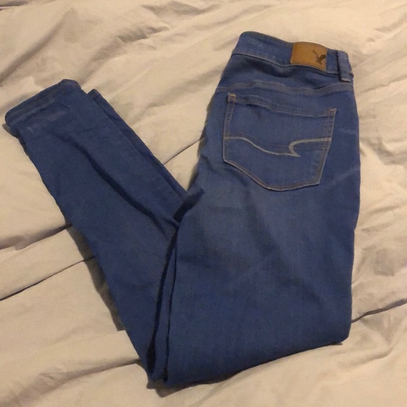 American eagle high rise jeans - Picture 2 of 5